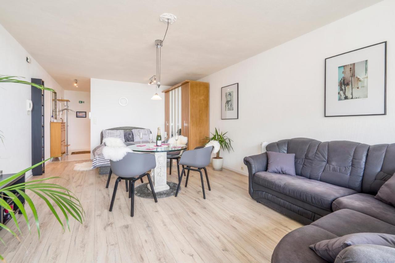 Luxueuze Vakantiestudio Met Zeezicht En Terras In Oostende Exteriör bild
