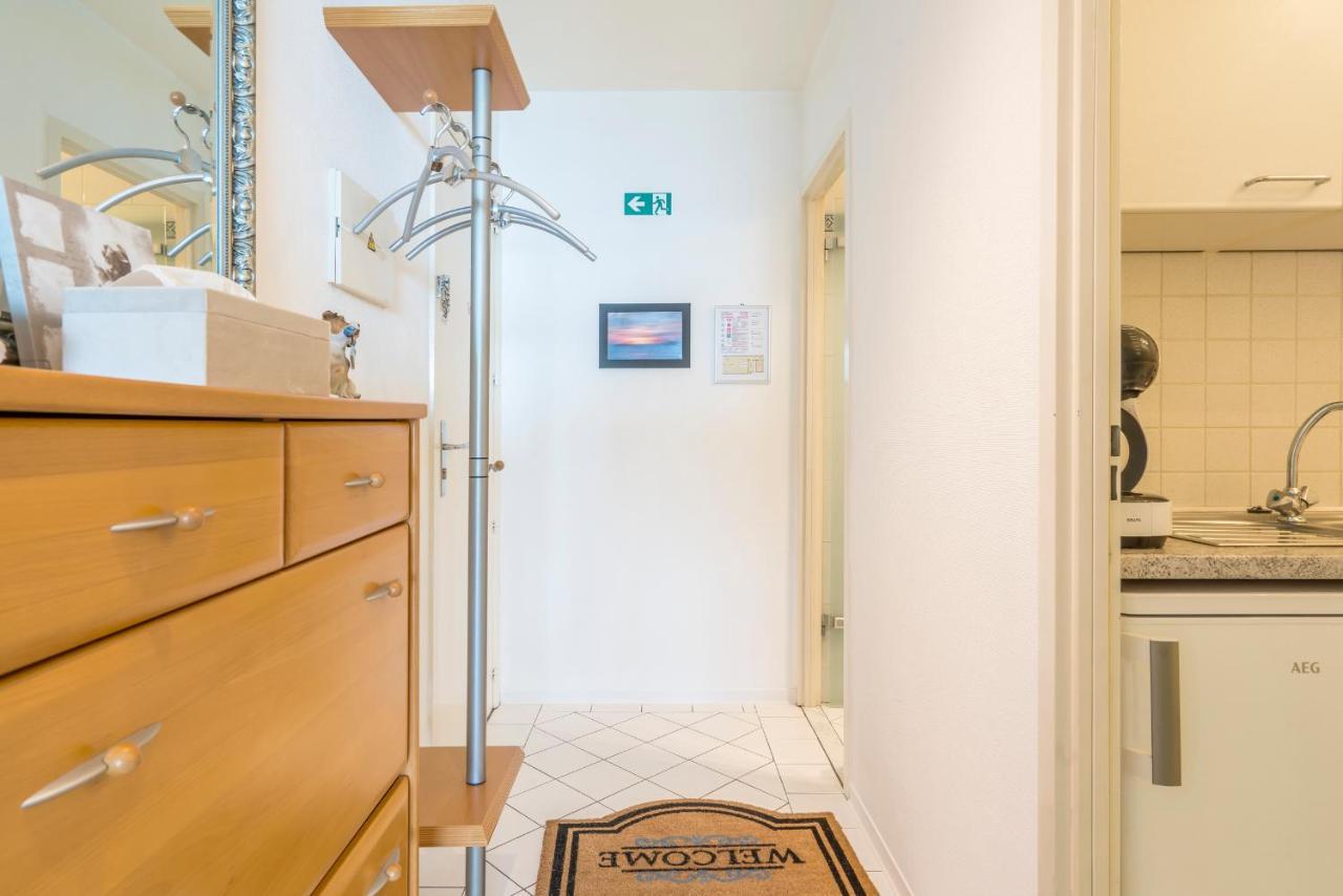 Luxueuze Vakantiestudio Met Zeezicht En Terras In Oostende Exteriör bild