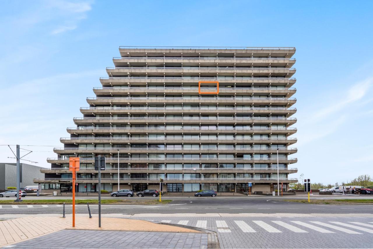 Luxueuze Vakantiestudio Met Zeezicht En Terras In Oostende Exteriör bild